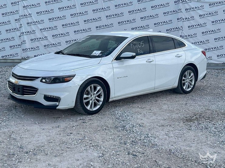 2018-chevrolet-malibu-sedan-image-1