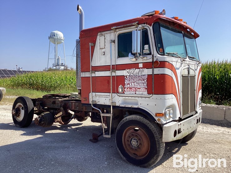1984-kenworth-k100-image-3