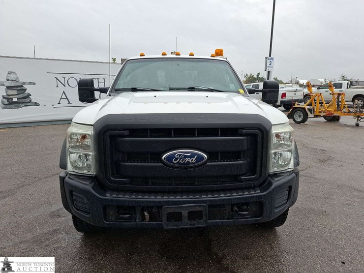 2011-ford-f450-image-2