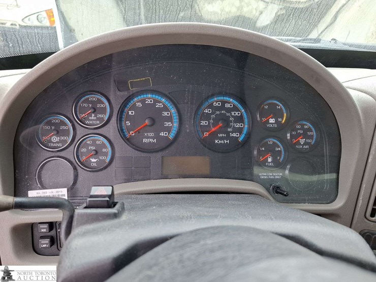 2013-international-durastar-4300-image-9