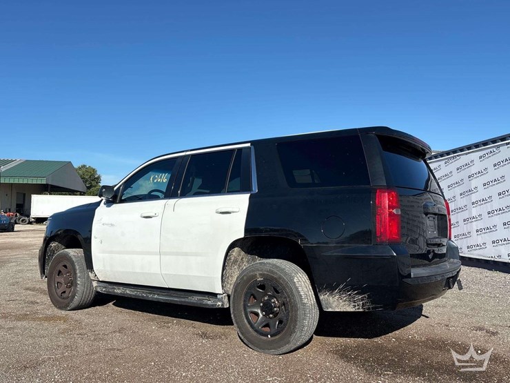 2019-chevrolet-tahoe-image-4