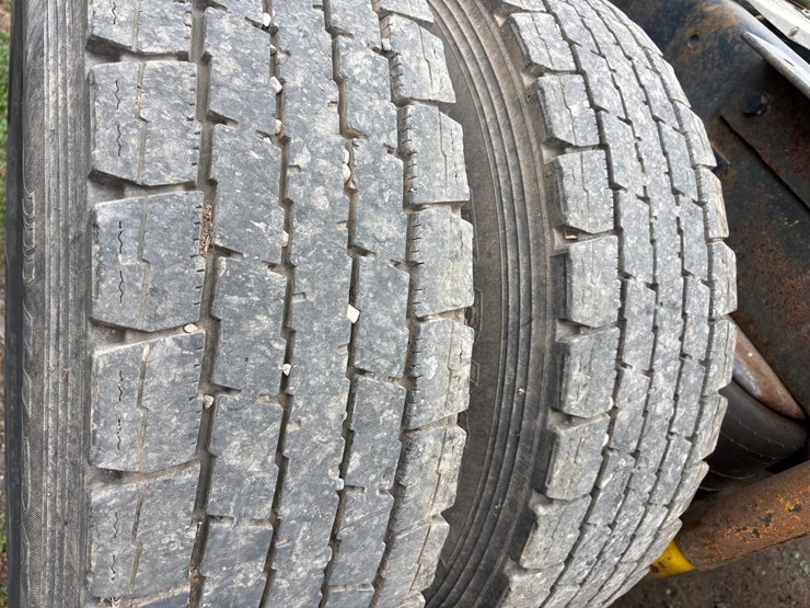 2009-caterpillar-c13-image-123