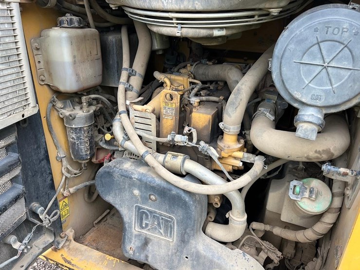 2015-caterpillar-289d-image-5