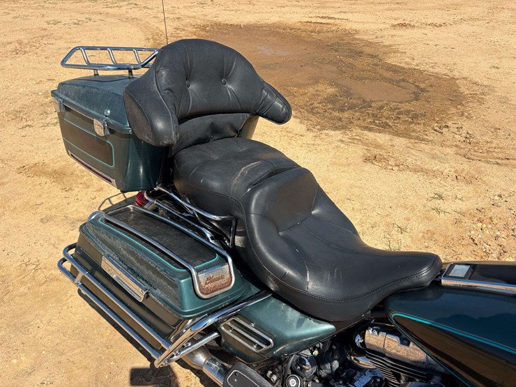 2002-harley-davidson-classic-motorcycle-(64,181-miles)-image-9