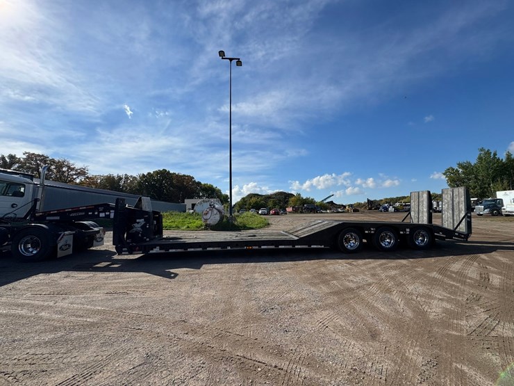 #1954-•-2016-felling-x-force-paver-special-lowboy-image-2