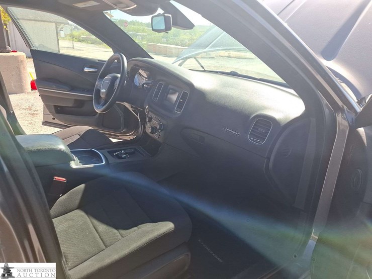 non-operable-2016-dodge-charger-image-17