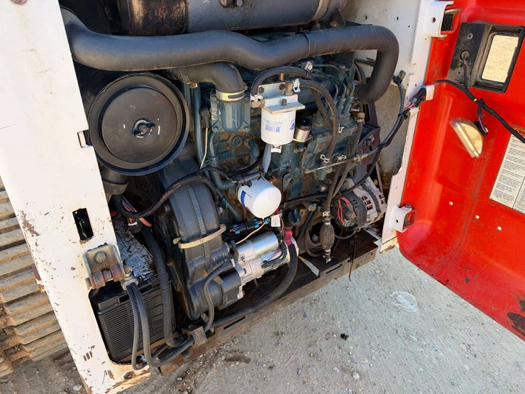 2005-bobcat-t300-image-7