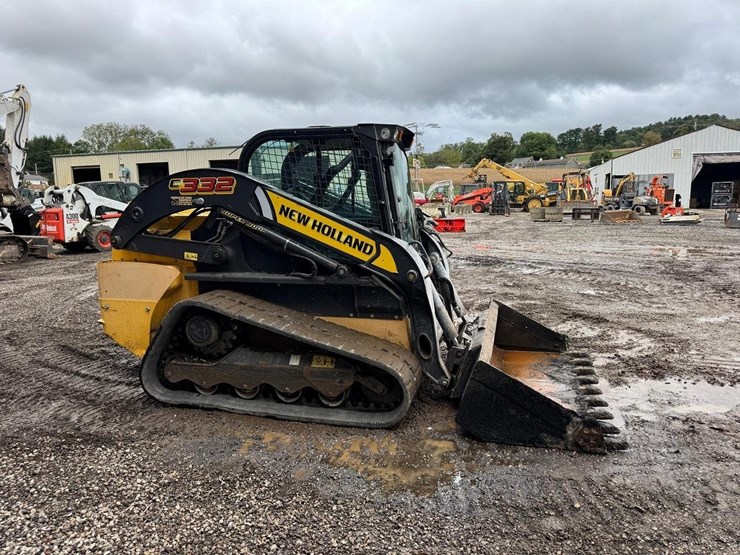 new-holland-c332-image-7