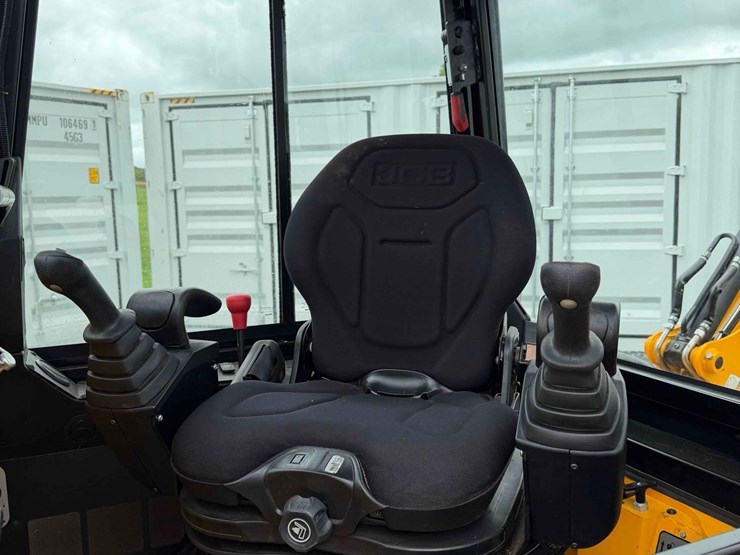jcb-1cx-image-21