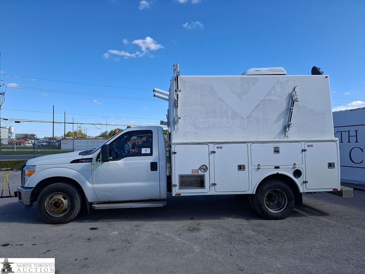 2011-ford-f350-image-8