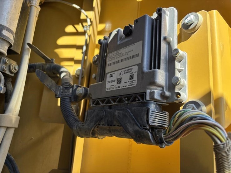 2020-caterpillar-313flgc-image-50