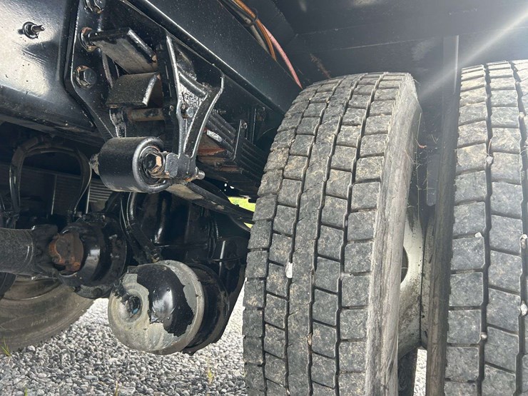 2019-international-durastar-4300-image-30