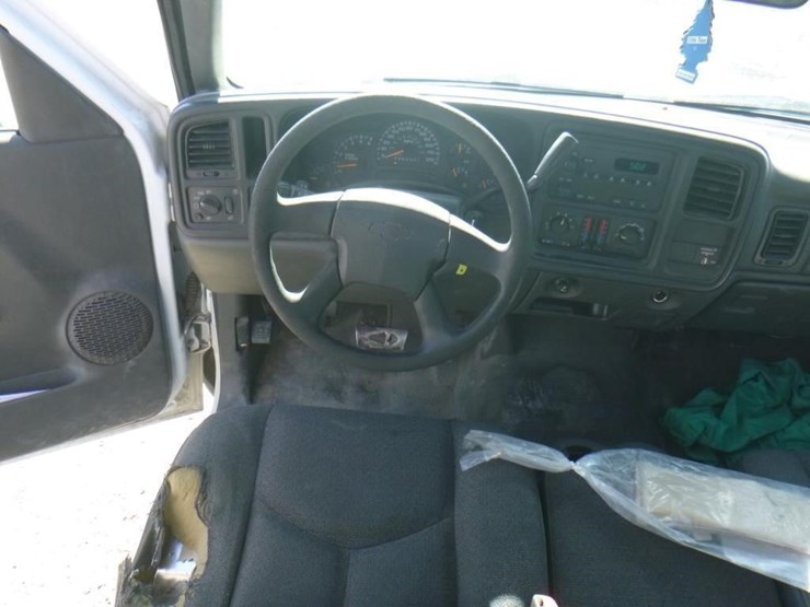 2006-chevrolet-3500-image-7