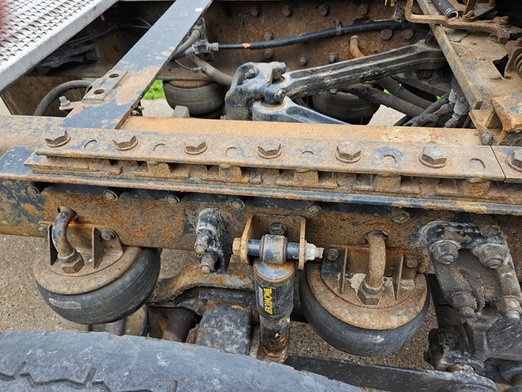 2006-kenworth-t600-image-9