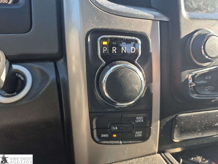 2017-dodge-1500-image-19