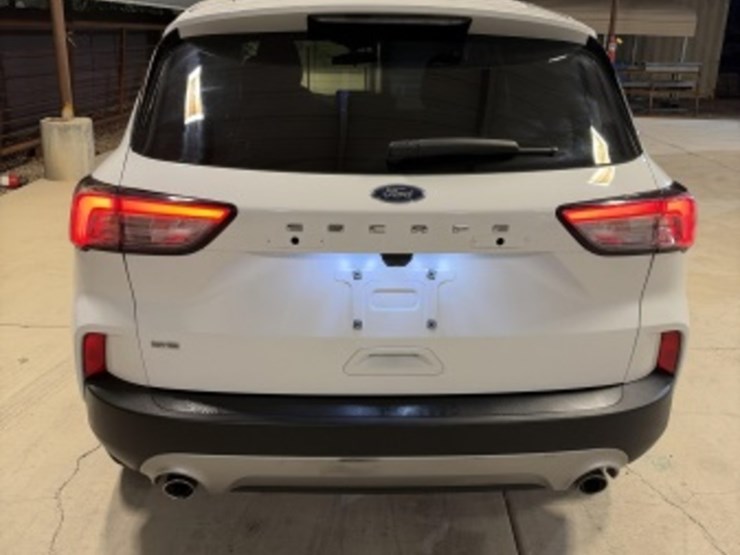 2022-ford-escape-image-7