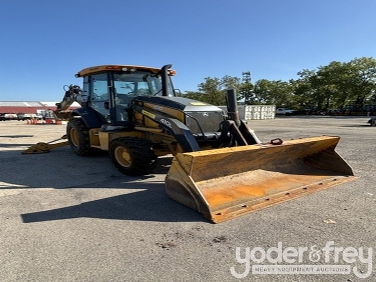 2018-deere-410l-image-1