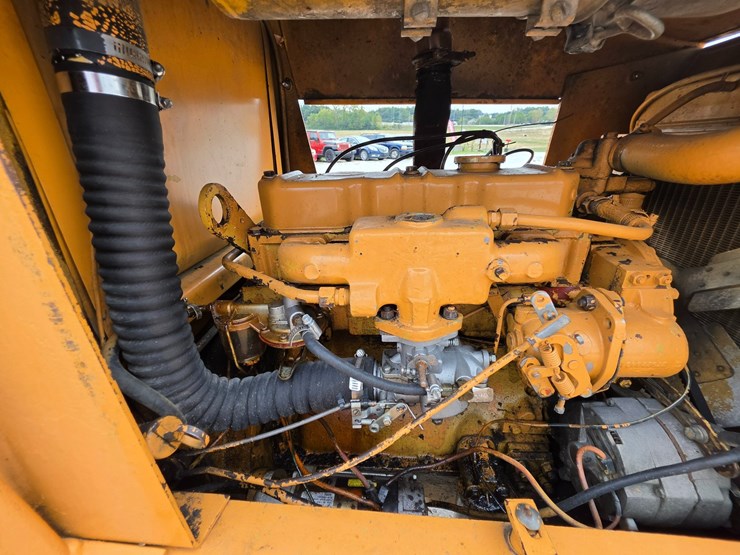 #25323-•-allis-chalmers-708c-fork-lift-image-28