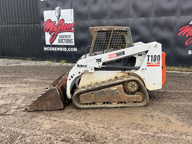 2004-bobcat-t180-image-3