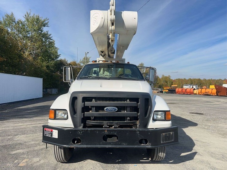2004-ford-f750-image-2