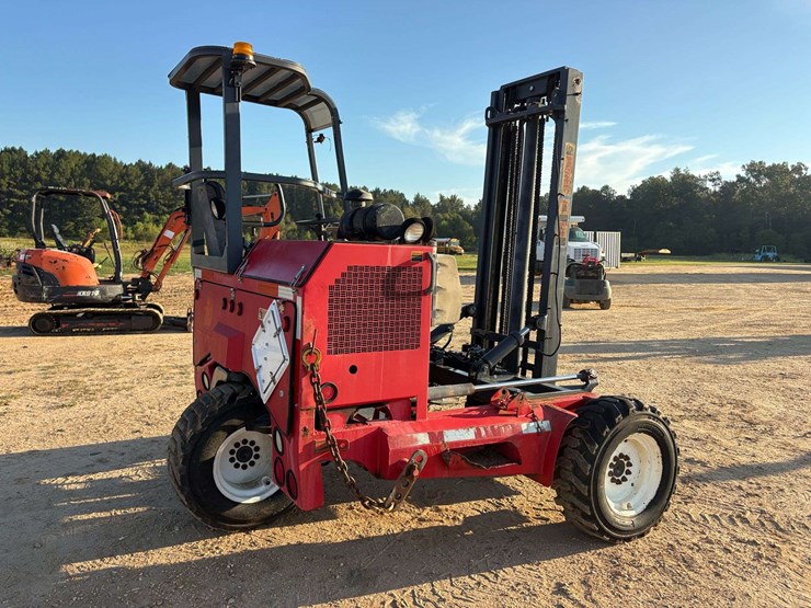 2004-moffett-m5500-image-3