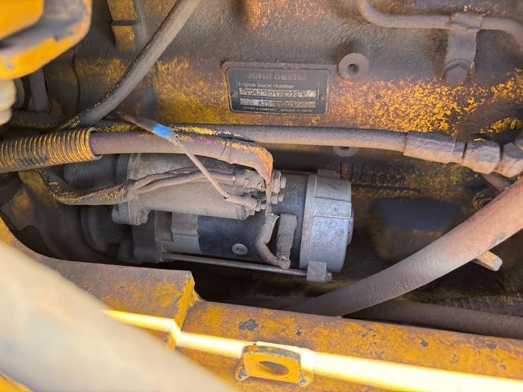 1988-deere-310c-image-54