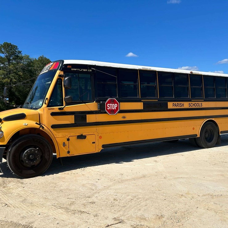 2016 FREIGHTLINER B2