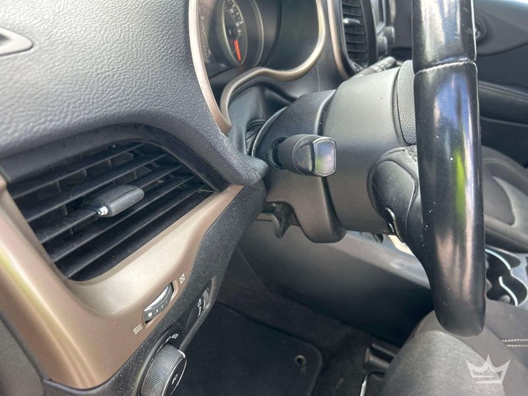 2018-jeep-cherokee-image-15
