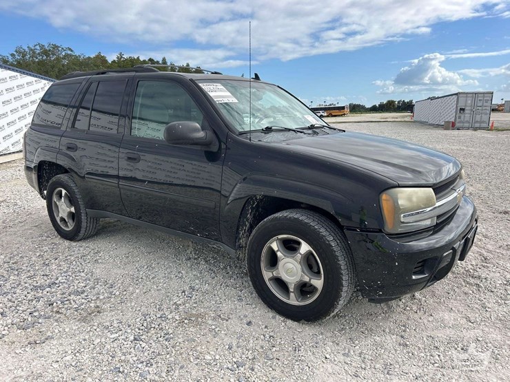 2007-chevrolet-trailblazer-image-2