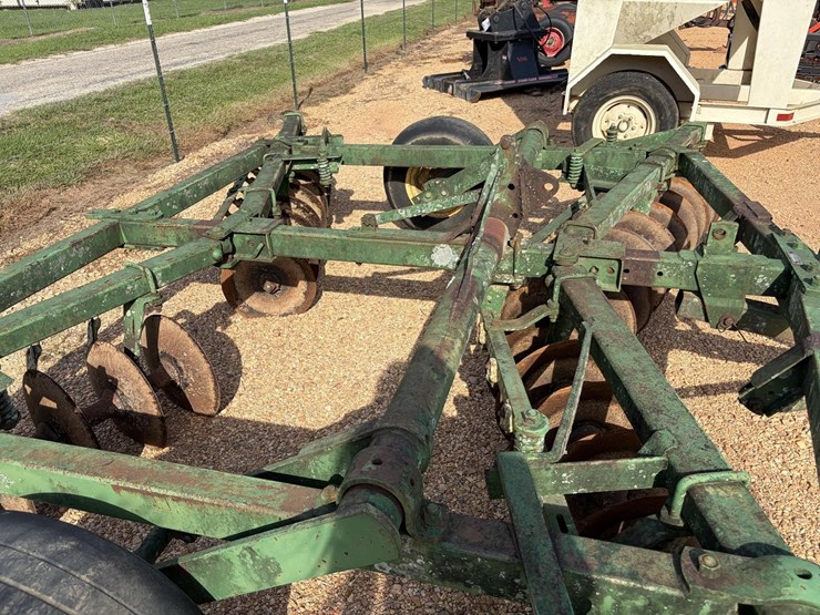 john-deere-14-image-7