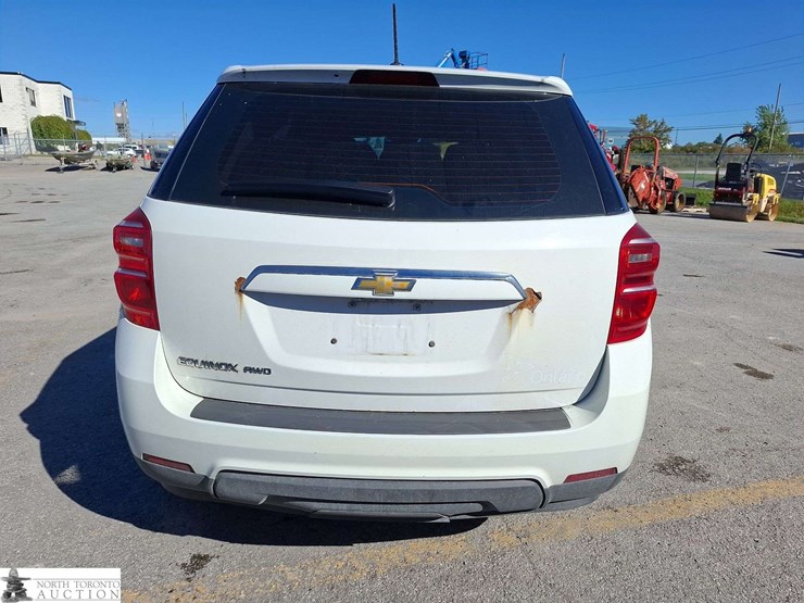 2017-chevrolet-equinox-image-6