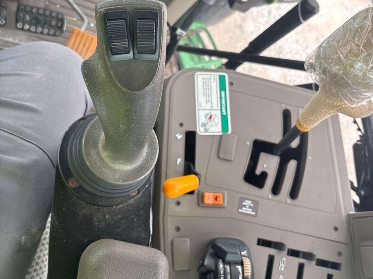 john-deere-6145m-image-13