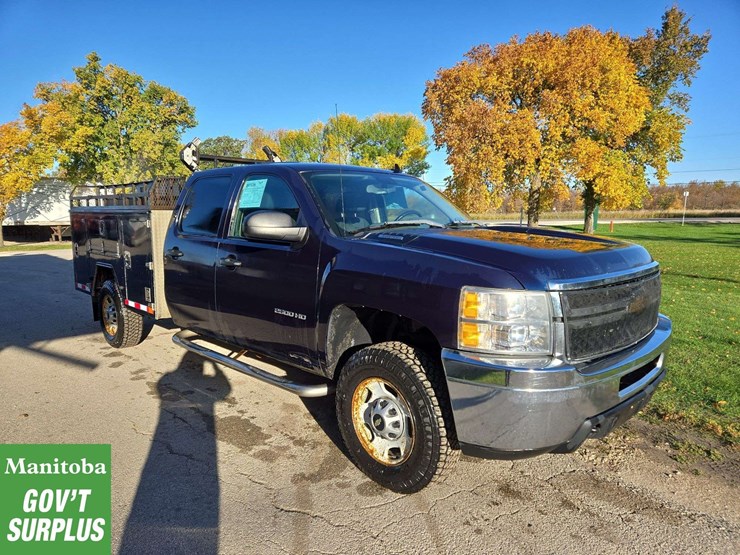 2012-chevrolet-silverado-2500hd-image-2