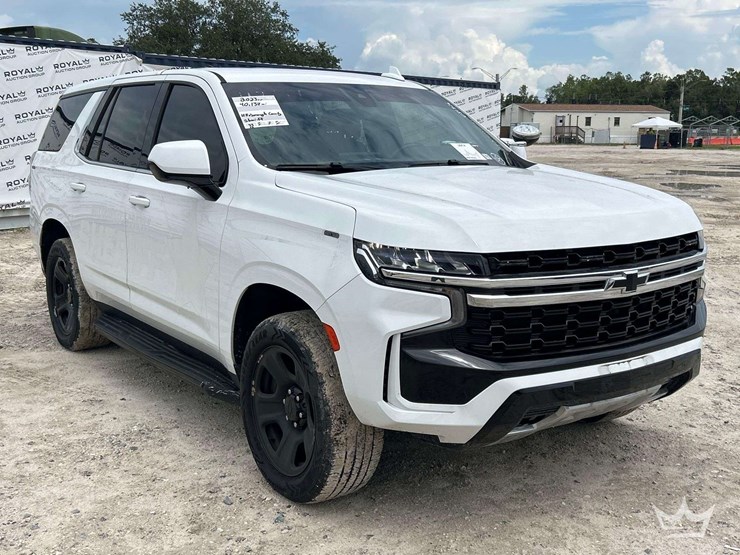 2023-chevrolet-tahoe-image-2