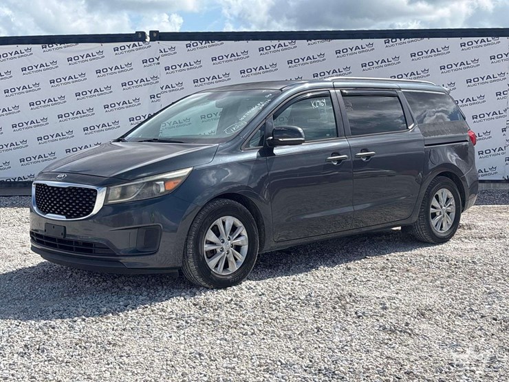 2015-kia-sedona-image-1