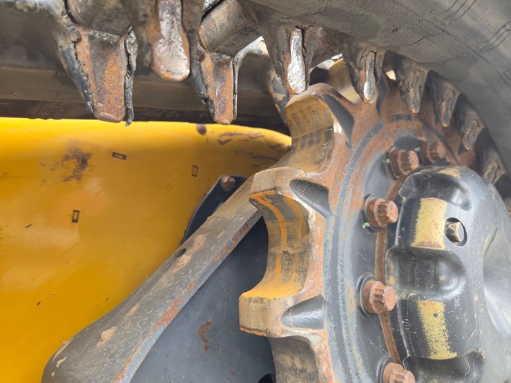 deere-317g-image-53