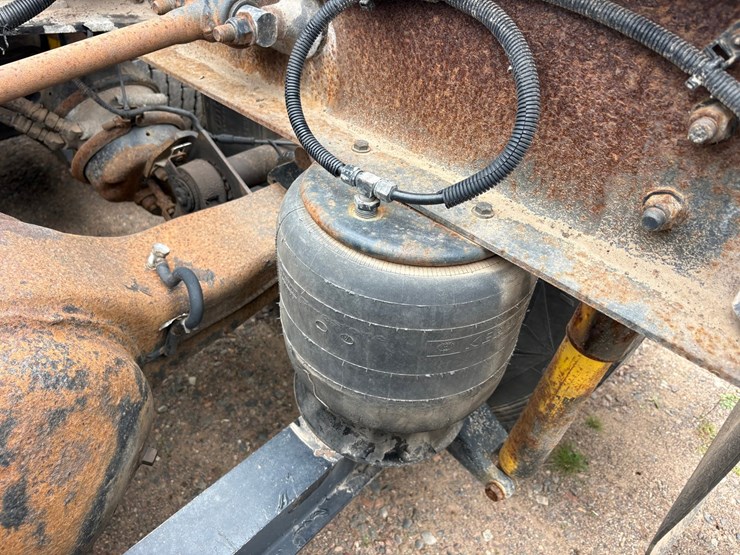 2009-caterpillar-c13-image-75