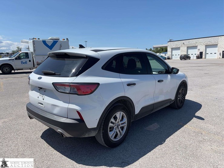 2022-ford-escape-image-5