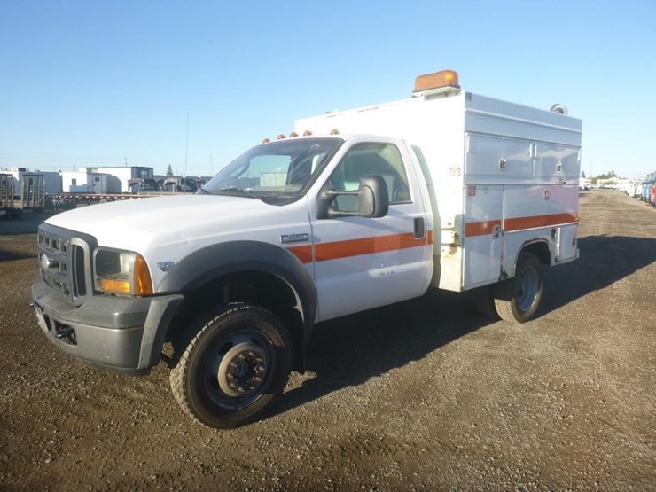 2005-ford-f450-image-1