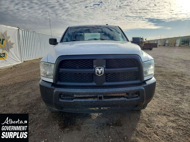 2015-dodge-2500-image-8