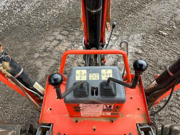 2017-kubota-l47-image-34