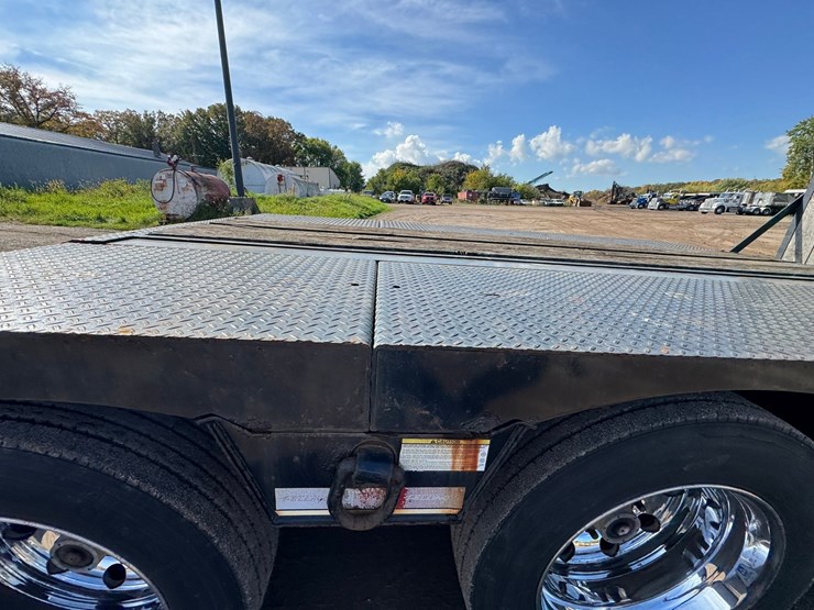 #1954-•-2016-felling-x-force-paver-special-lowboy-image-40