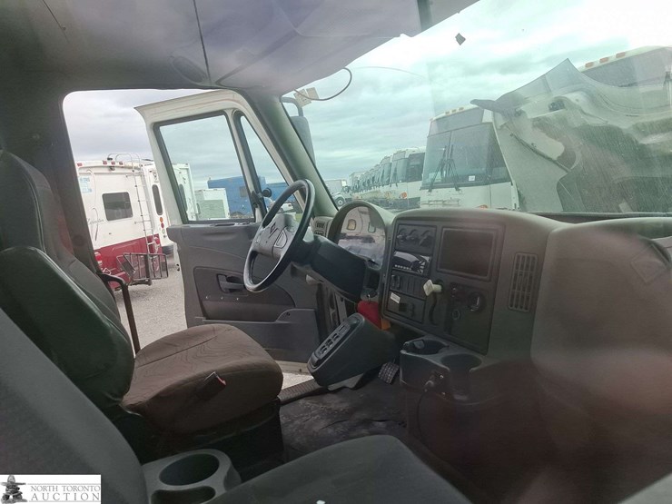 2013-international-durastar-4300-image-13