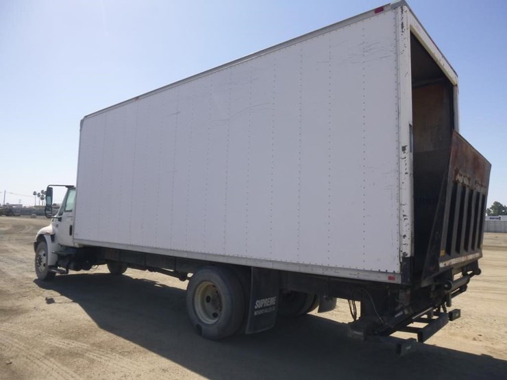 2005-international-durastar-4200-image-5