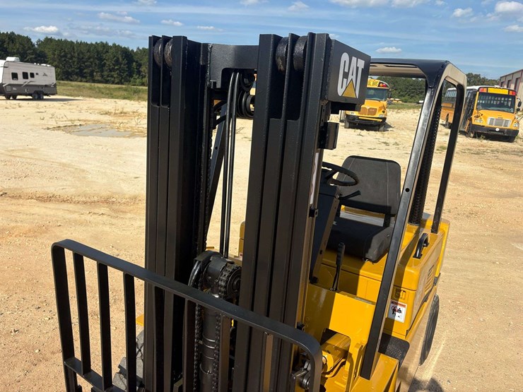 caterpillar-v40d-image-8