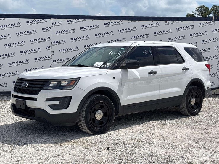 2018-ford-explorer-image-1