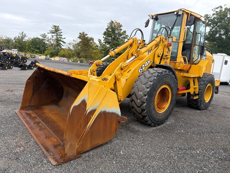 deere-624k-image-1