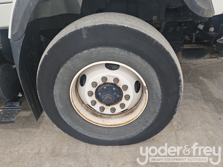 2012-vactor-2100-image-10