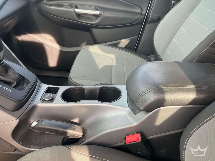 2014-ford-escape-image-15
