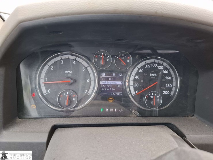 2012-ram-2500-slt-image-11